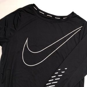Nike Long Sleeve T